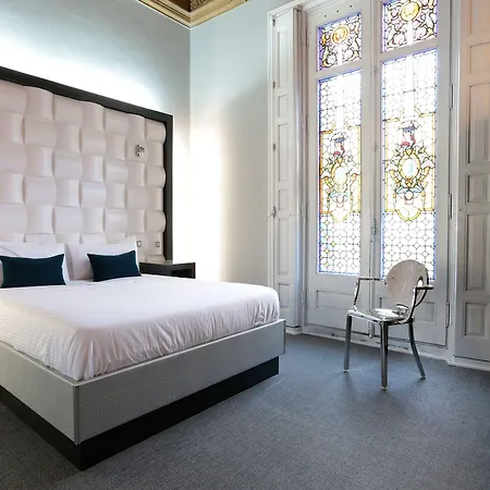 Amra Gran Via Pensión