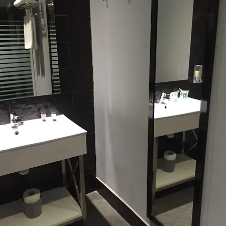 Amra Gran Via Pensión