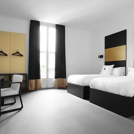 Amra Gran Via 2* Barcelona