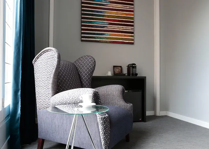 Πανσιόν Amra Gran Via